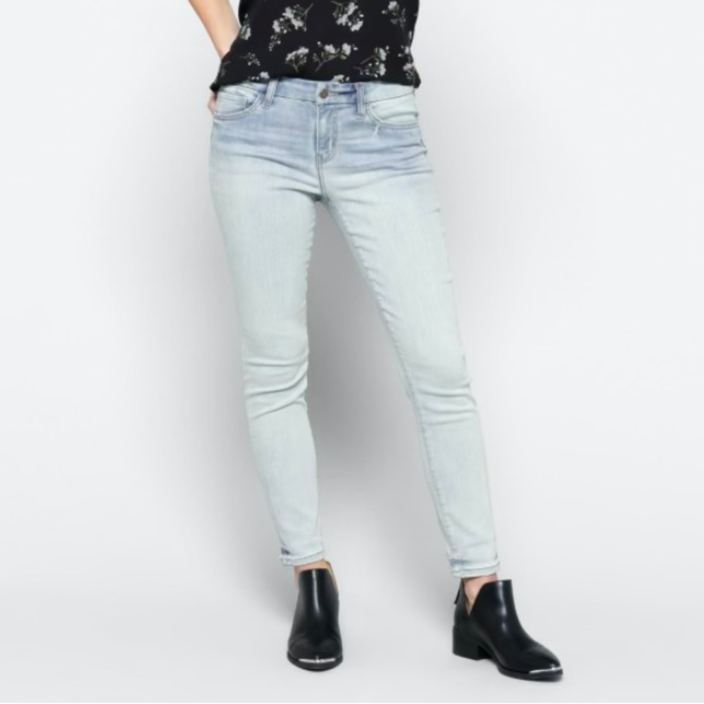 Studio Blue Mid Rise Jude Cropped Skinny Jean size 28